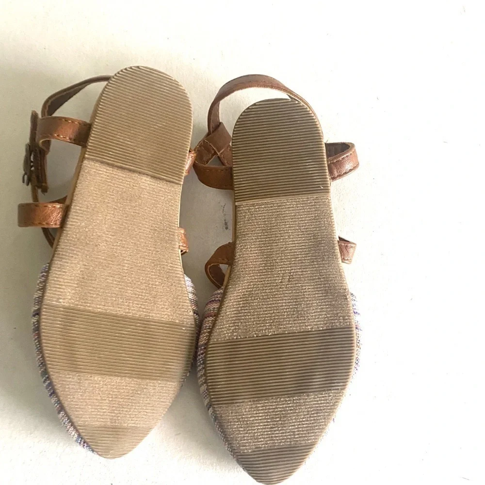 Old navy toddler stripped pointy toe sandal